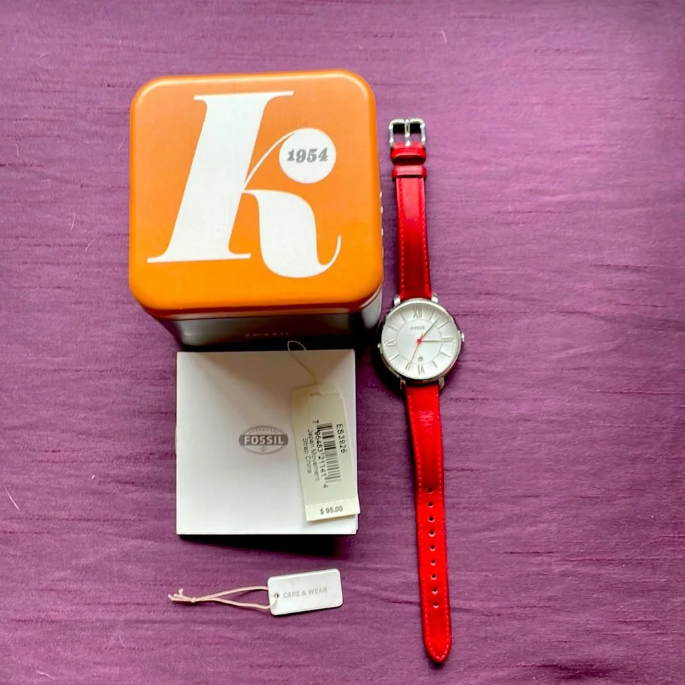 Fossil Watch with Roman numbers and date.